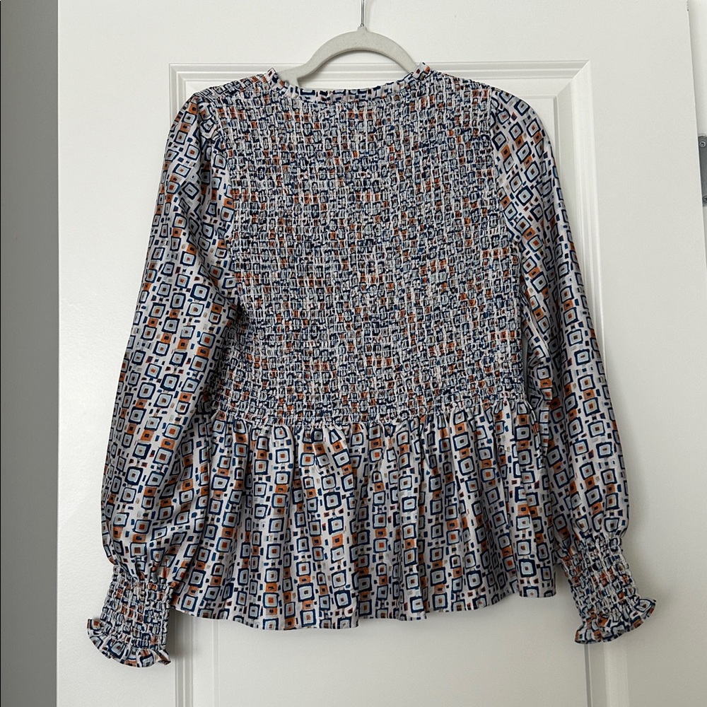 Geometric Patterned Blouse - Picture 2 of 2